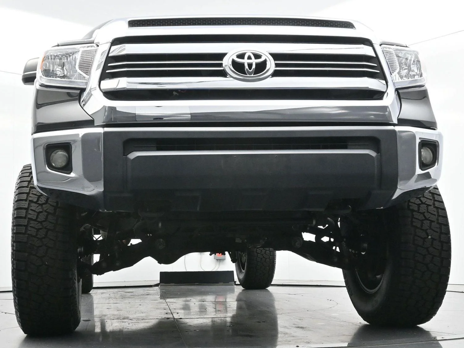 Used 2017 Black Toyota SR5 image 43