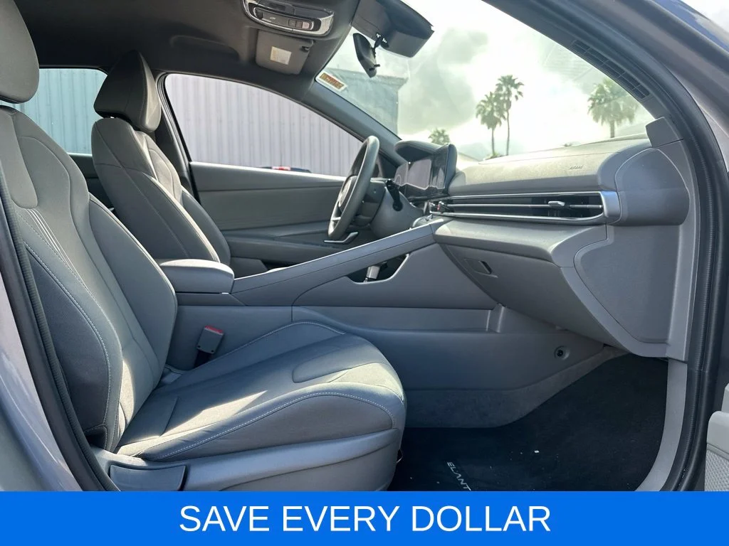Used 2024  Hyundai SEL image 15