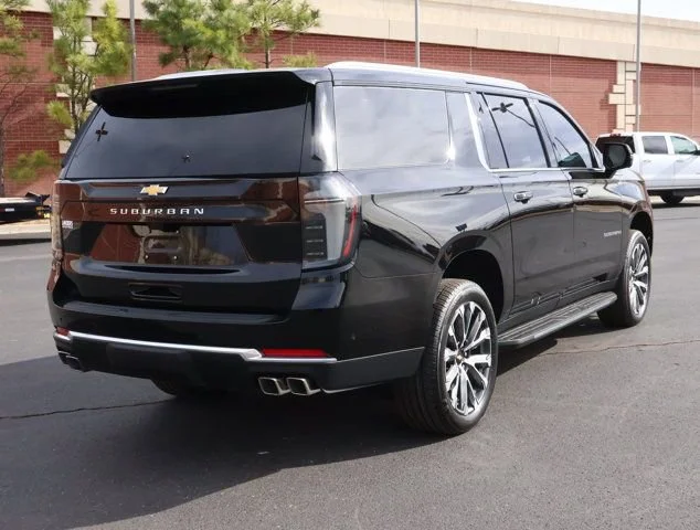 2026 Chevrolet Suburban High Country - Photo 36