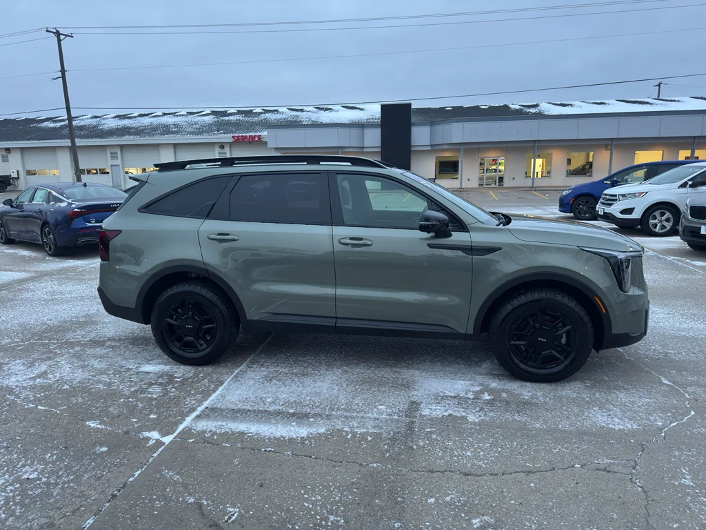 Certified Used 2024 JUNGLE GREEN Kia X-Pro SX Prestige image 5
