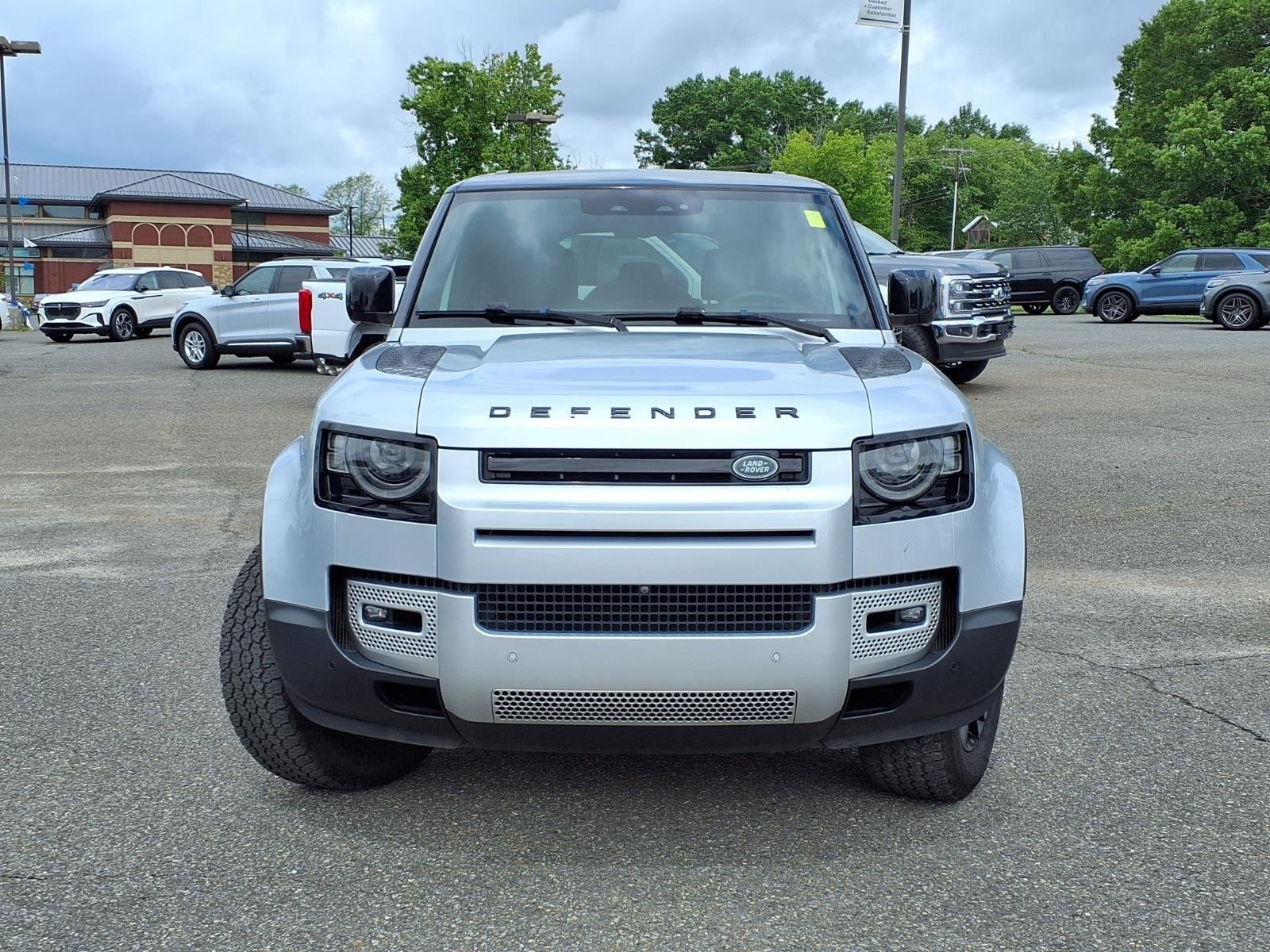 Used 2021 Hakuba Silver Metallic Land Rover S image 9