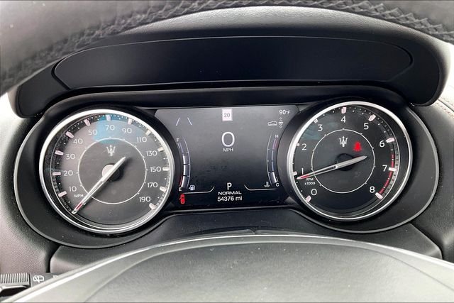Used 2021  Maserati GranLusso image 12