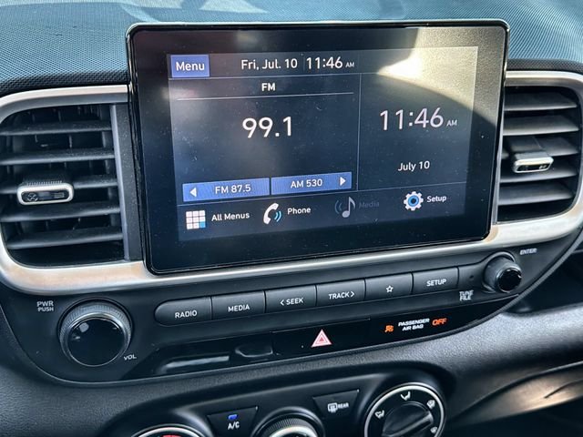 Used 2022 Gray Hyundai SE image 16