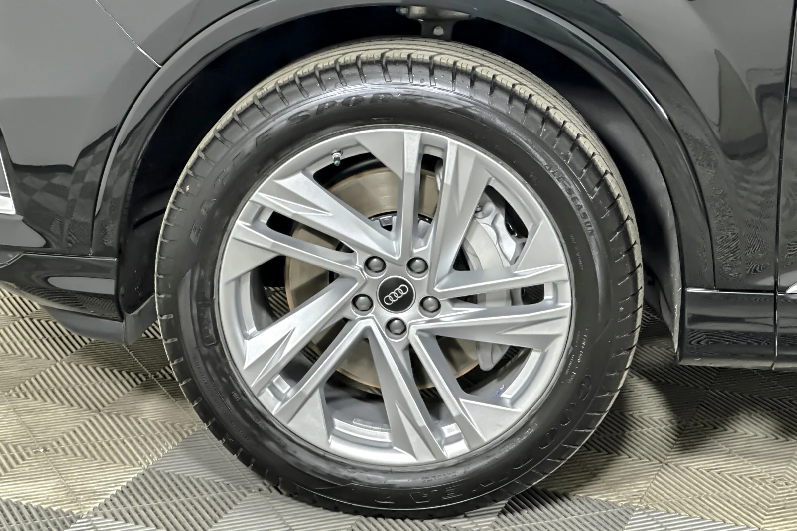 Used 2023 Mythos Black Metallic Audi Premium 45 TFSI quattro image 27