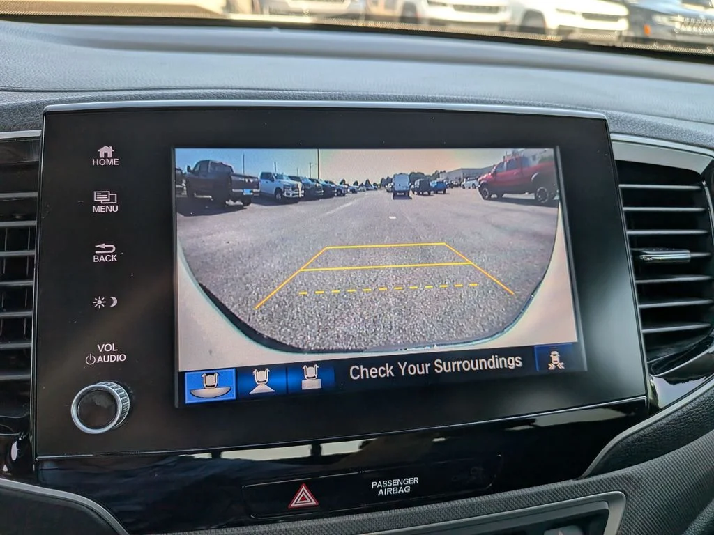 Used 2023 White Honda RTL image 22