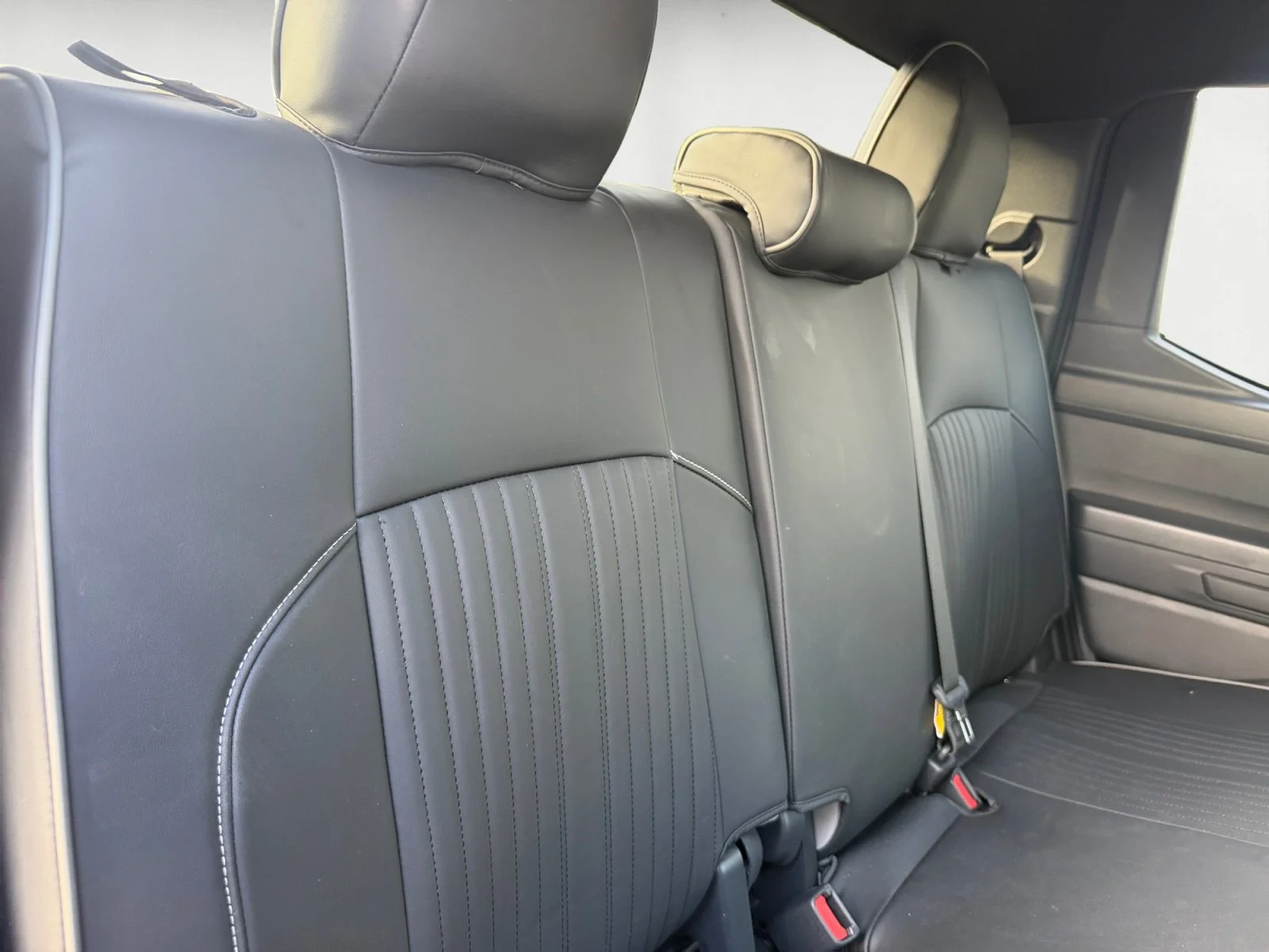Used 2025 Blue Crush Metallic Toyota SR5 image 18