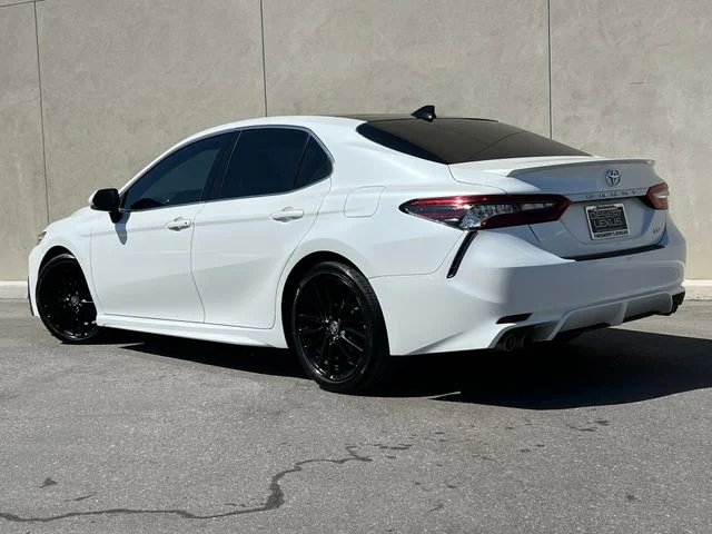Used 2021 Wind Chill Pearl Toyota XSE V6 image 7