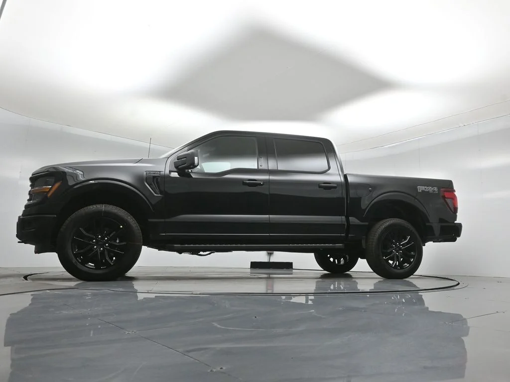 New 2026 Agate Black Metallic Ford XLT image 48