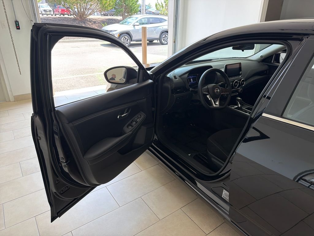 Used 2023 Super Black Nissan SV image 10