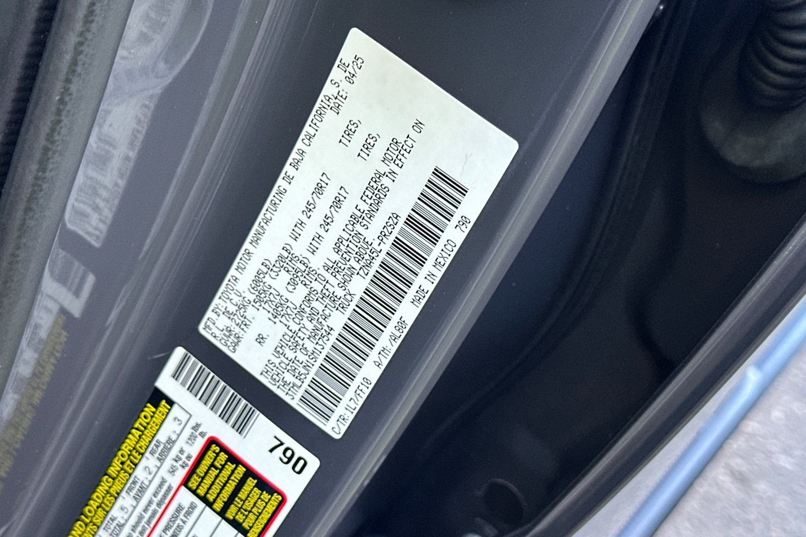 Used 2025  Toyota SR5 image 28