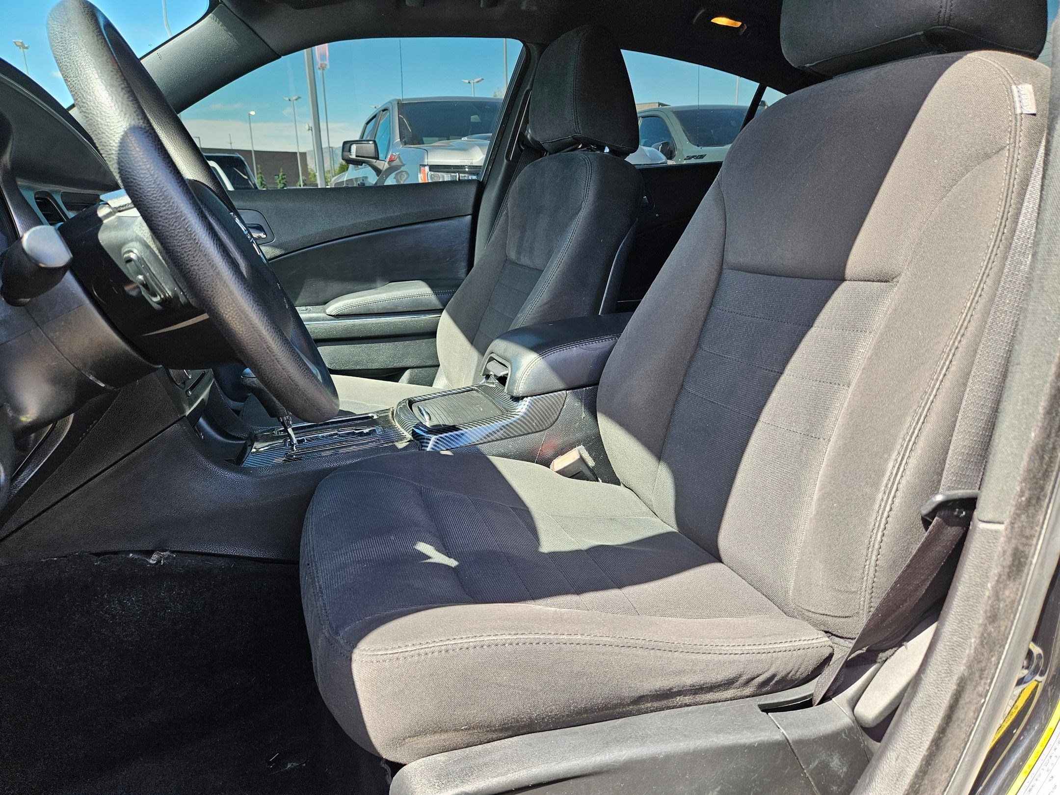 Used 2012 Pitch Black Dodge SE image 15