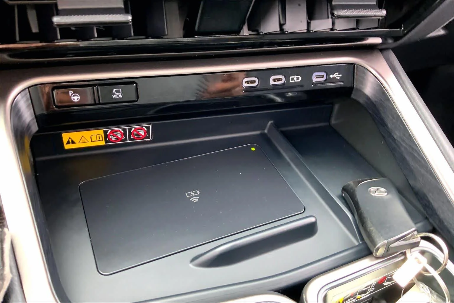 Certified Used 2025 WIND CHILL PEARL Lexus Luxury image 35