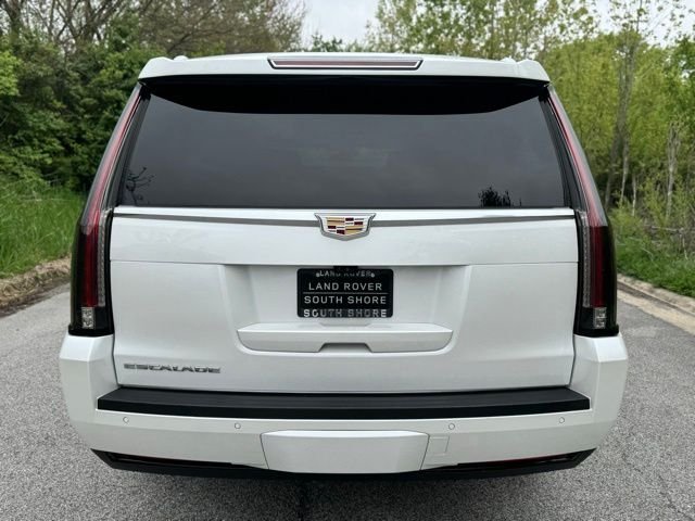 Used 2020 Crystal White Cadillac Luxury image 6