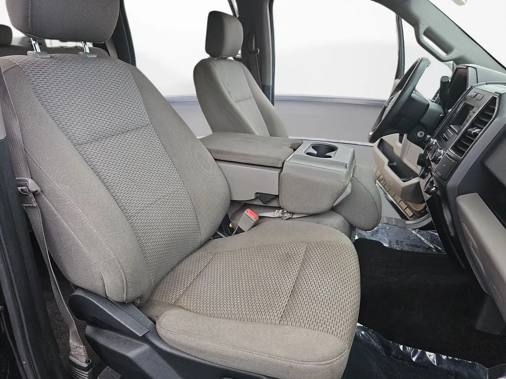 Used 2018 Black Ford XLT image 10