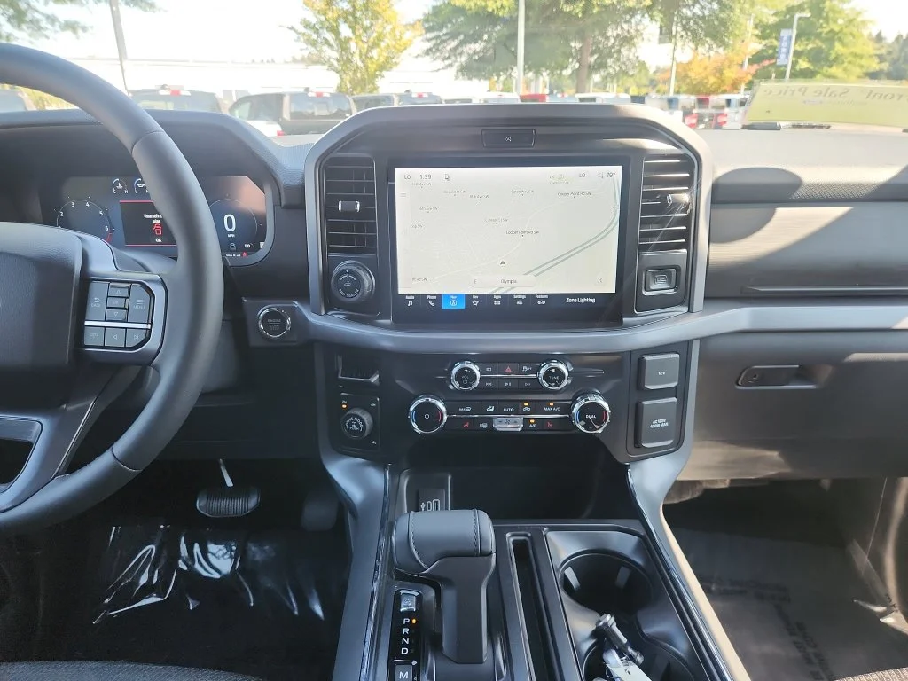 New 2026 Blue Ford XLT image 25