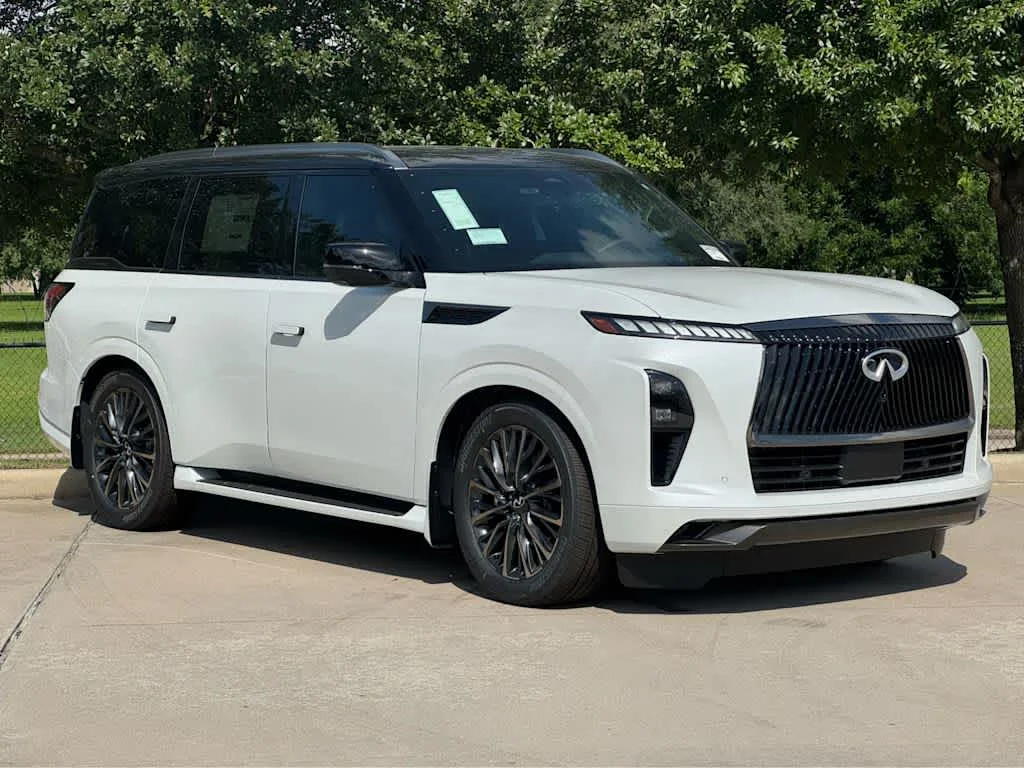 New 2026 2T RADIANT WHIT INFINITI Autograph 4WD image 2