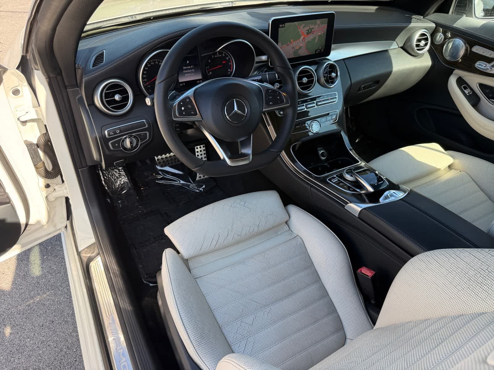 Used 2017 designo Diamond White Metallic Mercedes-Benz AMG® C 43 image 12