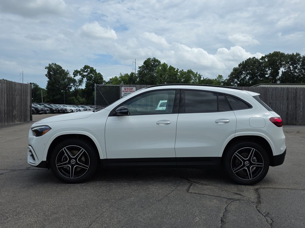 New 2026 White Mercedes-Benz GLA 250 image 2