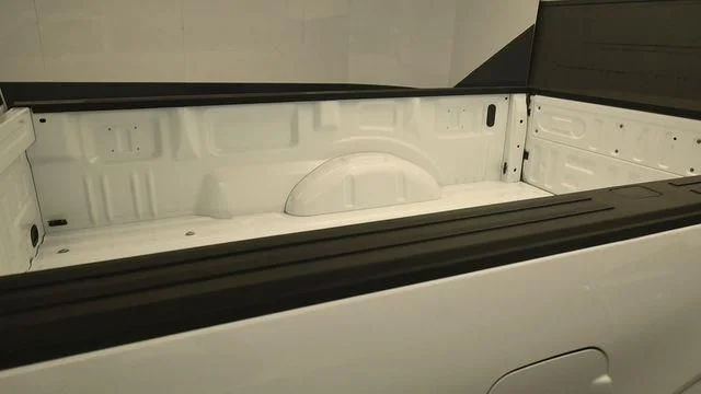 New 2026 Oxford White Ford XL image 10
