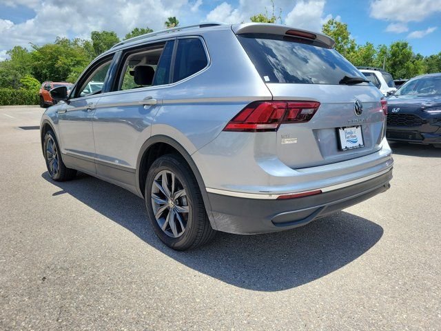 Used 2024 Pyrite Silver Metallic Volkswagen 2.0T SE image 4