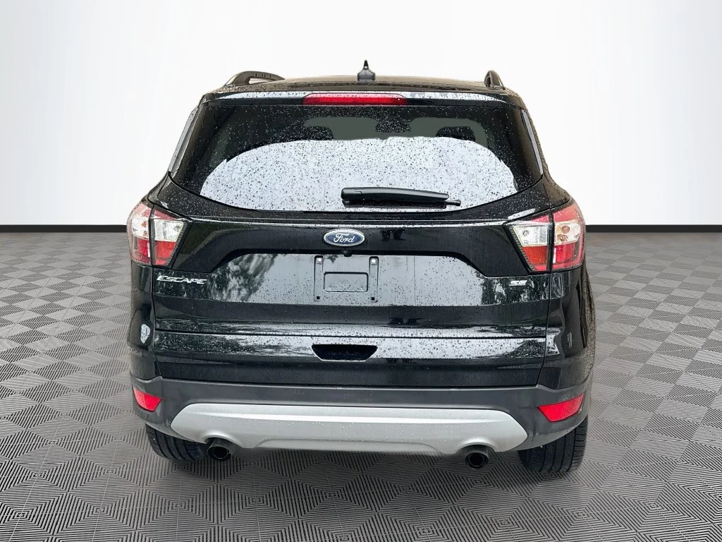 Used 2018 Black Ford SE image 7