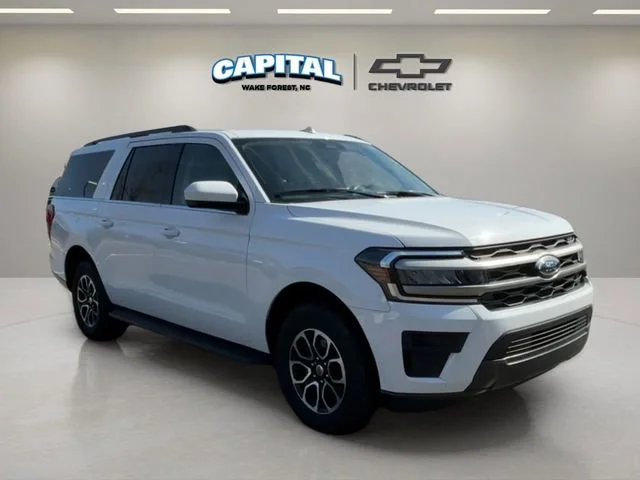 Used 2024 White Ford XLT MAX image 7