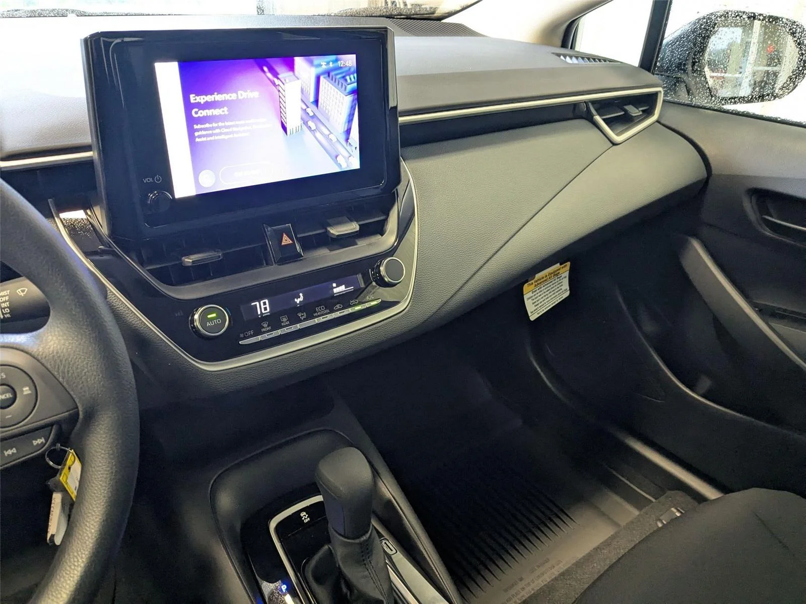 2025 Toyota Corolla LE - Photo 19