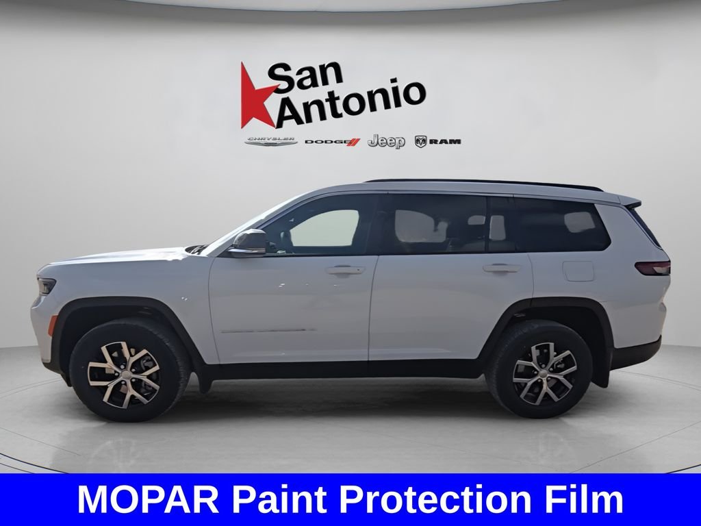 New 2025 Bright White Clear-Coat Exterior Paint Jeep Limited image 9
