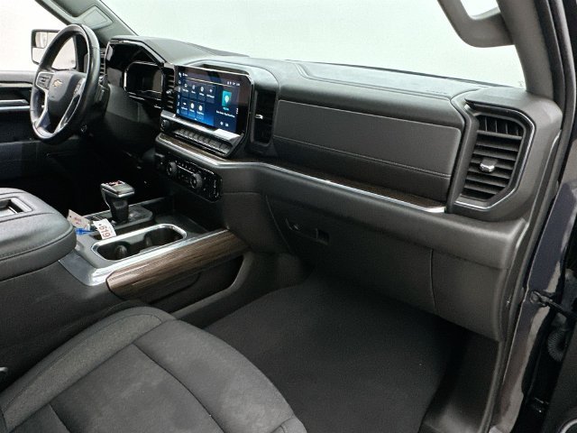 2022 Chevrolet Silverado 1500 LT - Photo 13