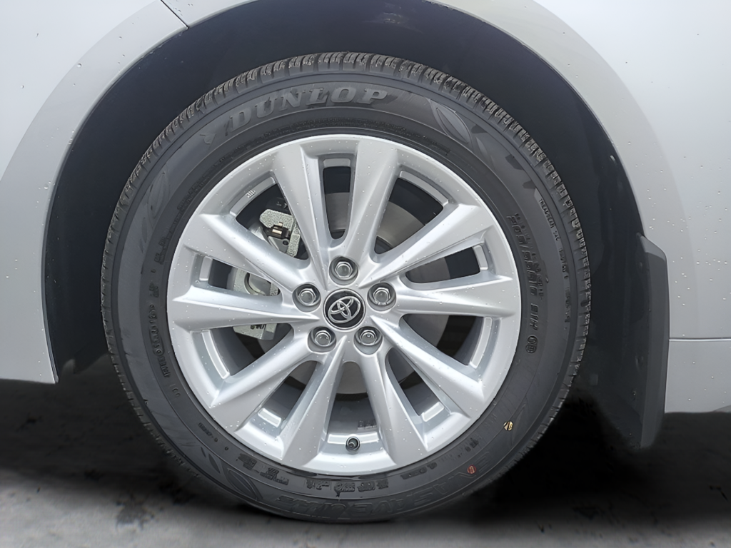 2026 Toyota Corolla XLE - Photo 24