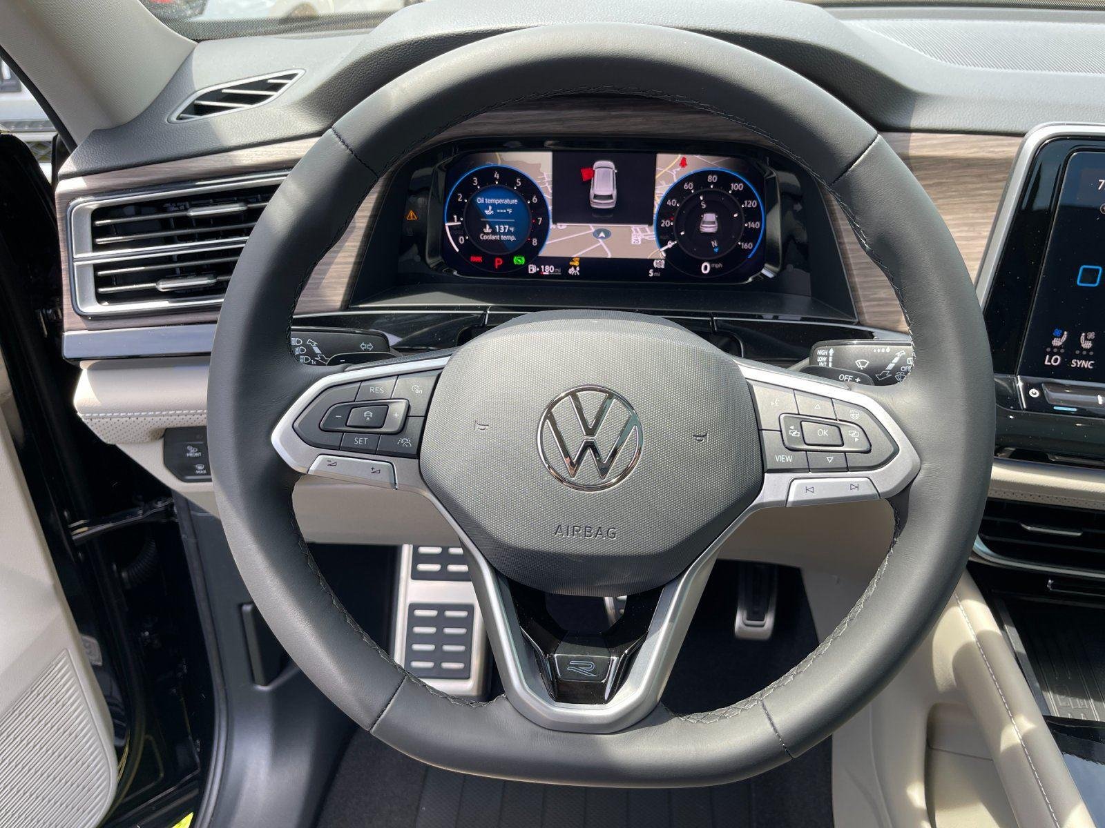 New 2026 Deep Black Pearl Volkswagen 2.0T SEL Premium R-Line image 18