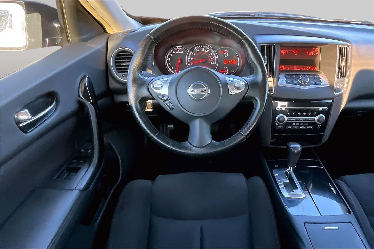 Used 2011 Super Black Nissan 3.5 S image 5
