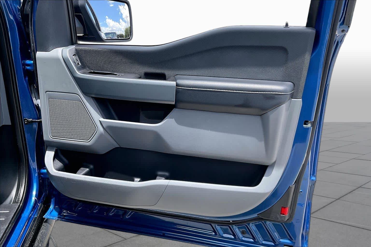 Used 2023 Blue Ford XLT image 39