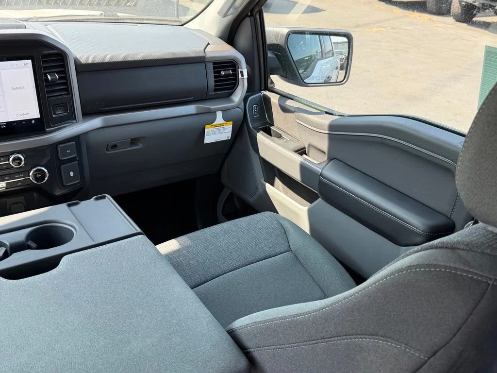 New 2026 Oxford White Ford XLT image 20