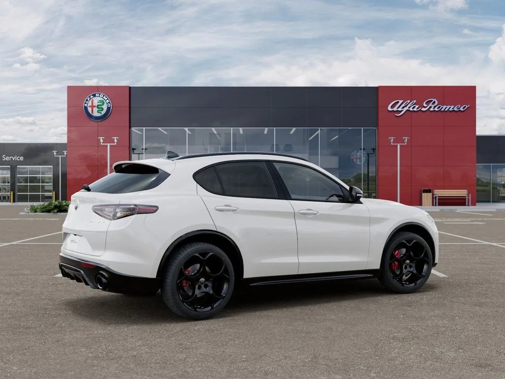 New 2026 Milano White Exterior Paint Alfa Romeo Veloce image 4