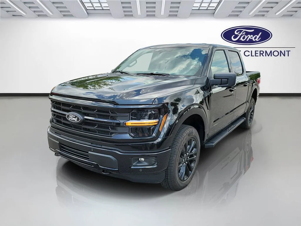 New 2026 Agate Black Metallic Ford XLT image 2
