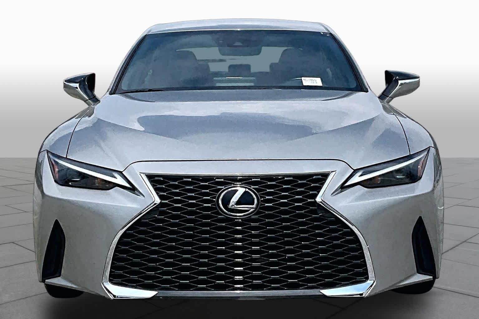 Used 2021 Atomic Silver Lexus  image 4