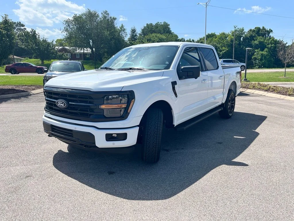 New 2026 White Ford XLT image 3