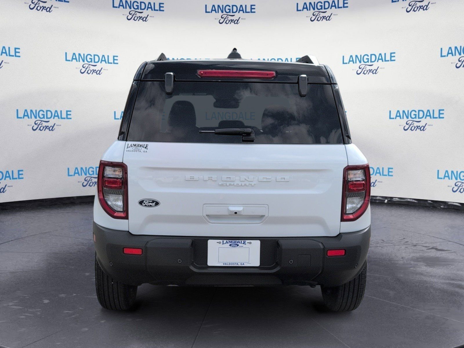 New 2026 Oxford White Ford Outer Banks image 8