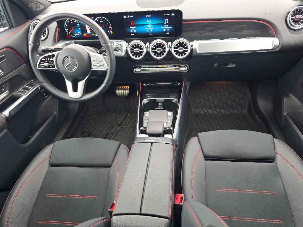 Certified Used 2023  Mercedes-Benz GLB 250 image 26