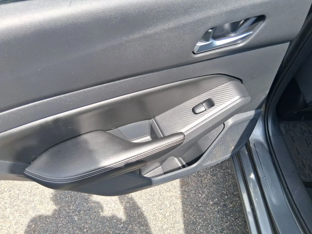 Used 2022 Gray Nissan 2.5 SV image 15