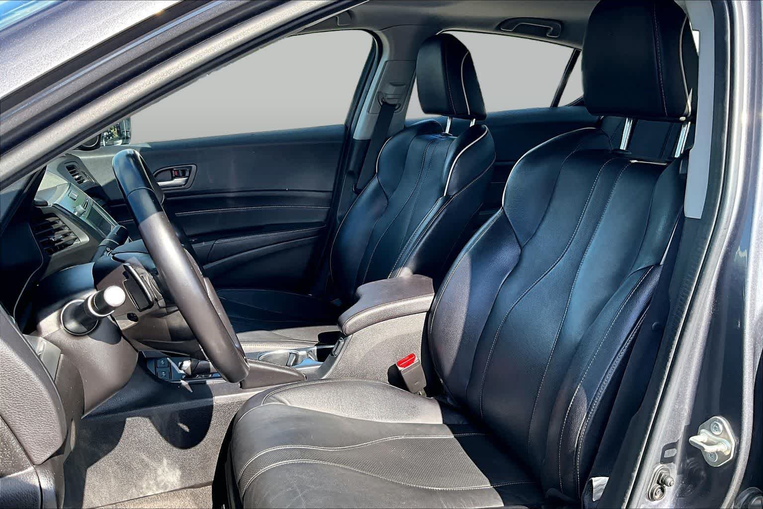 Used 2019 Modern Steel Metallic Acura w/Premium Pkg image 8