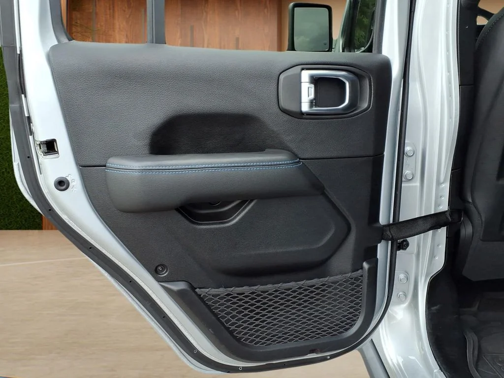 Used 2023 Silver Jeep Rubicon 4xe image 25