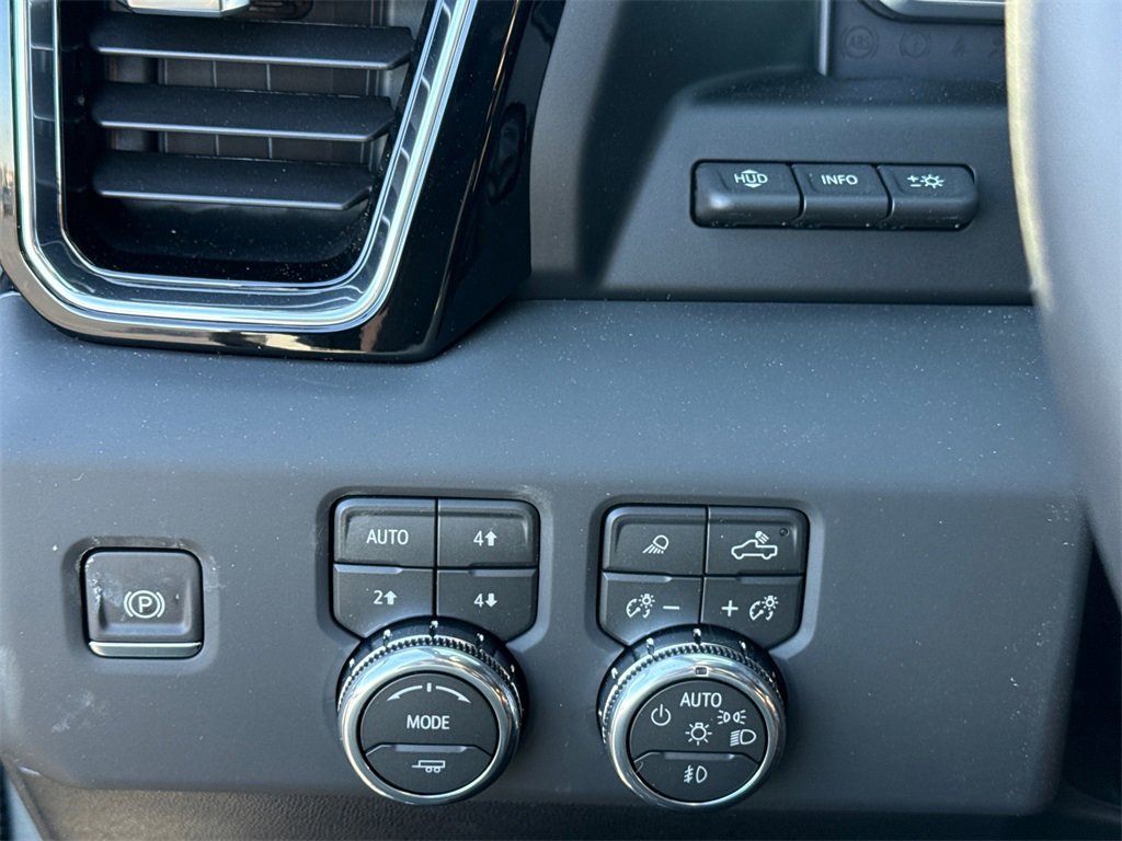 2026 GMC SIERRA - Image 18