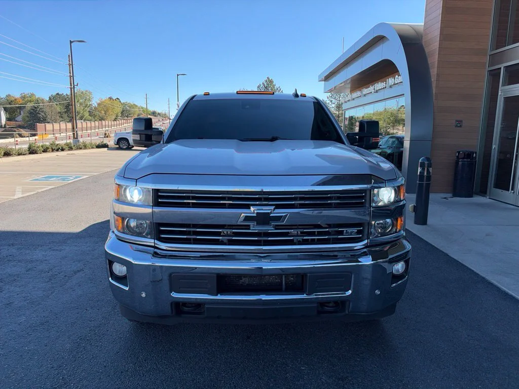 Used 2015 Silver Chevrolet LTZ image 3