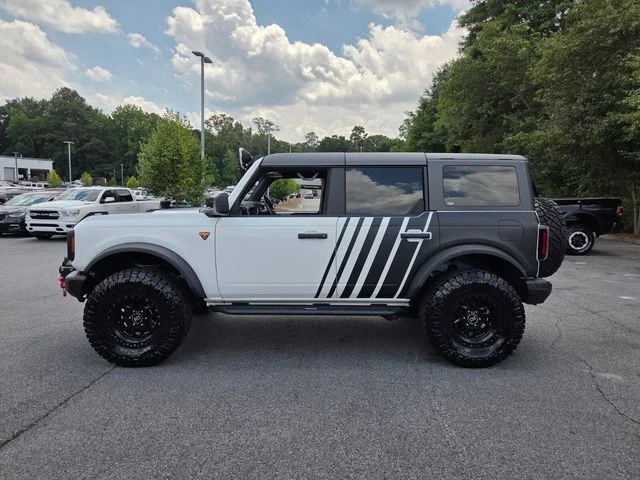 Used 2022 White Ford Badlands image 4