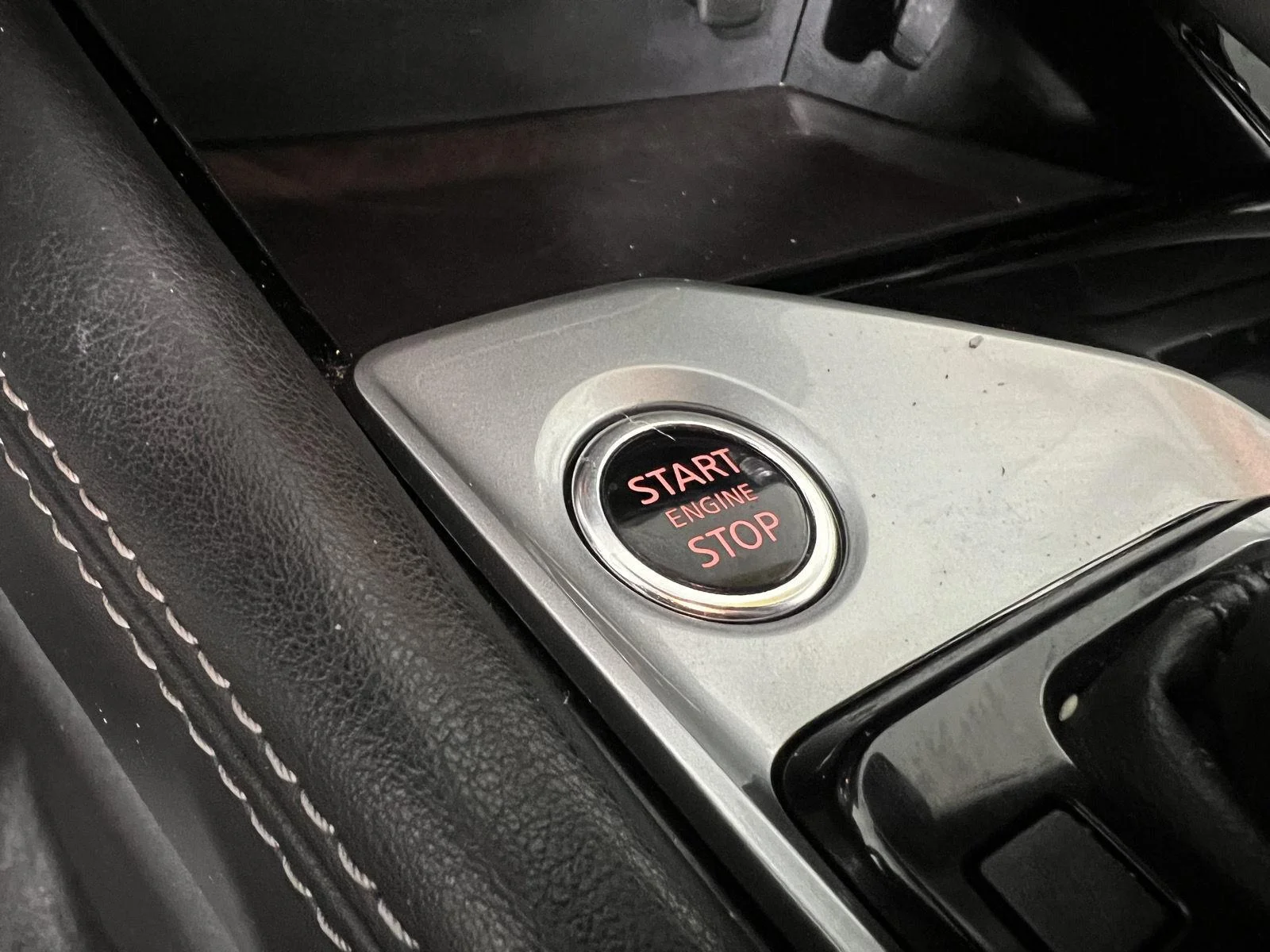 Used 2023 Gun Metallic Nissan 2.5 SV image 25