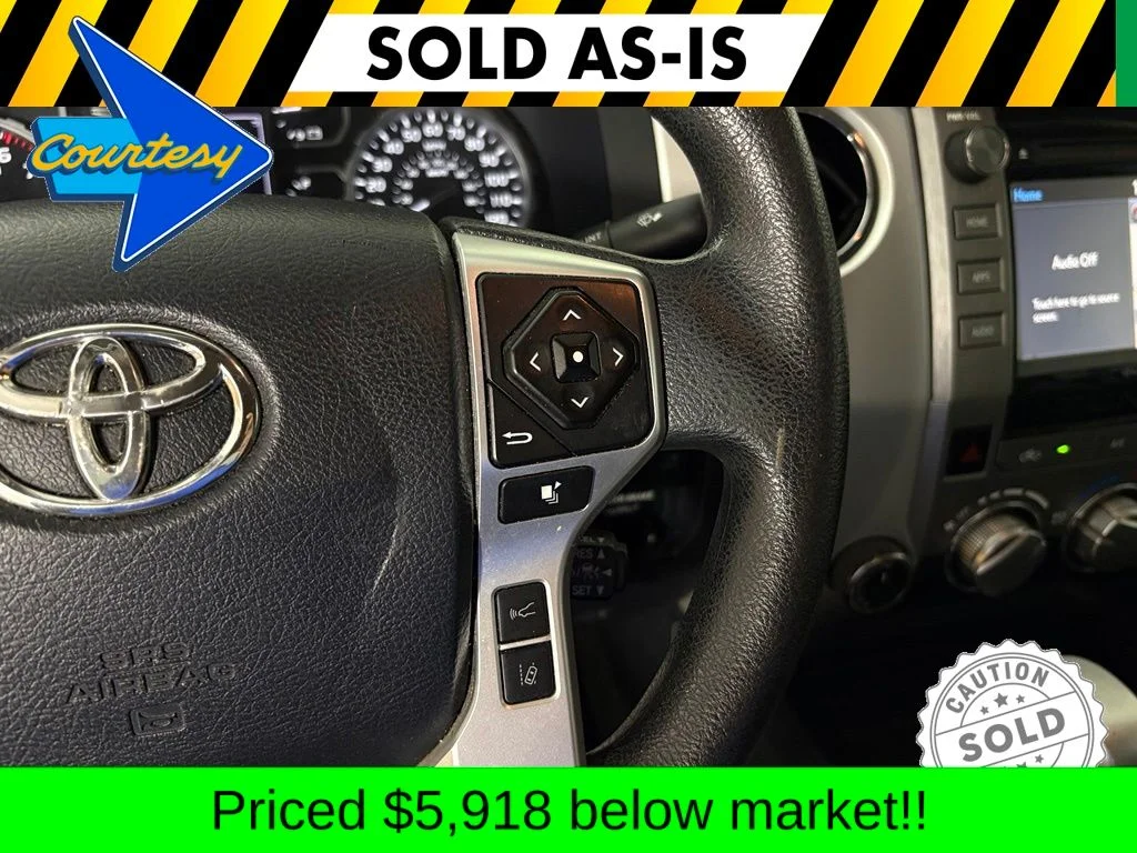 Used 2018 Blue Toyota SR5 image 21