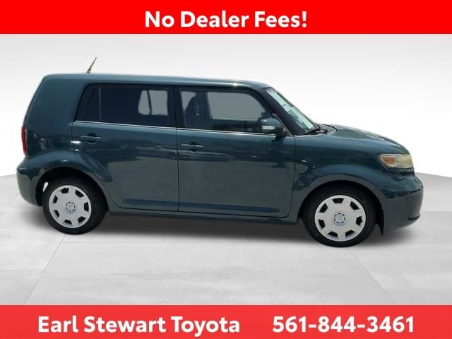 Used 2009 Green Scion Base image 3