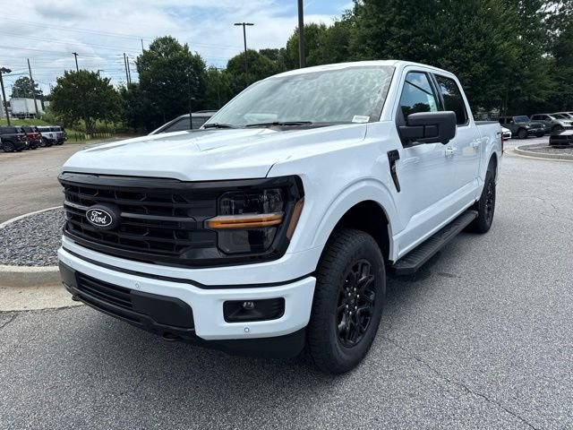 New 2026 Oxford White Ford XLT image 5